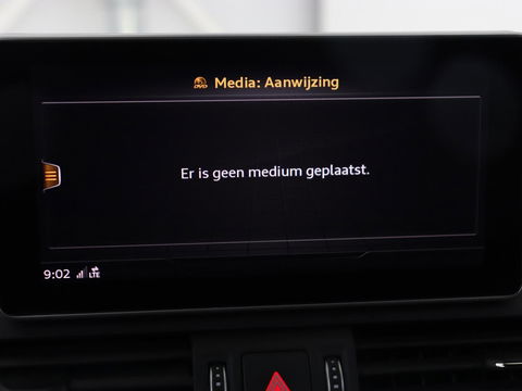 Audi Q5 55 TFSIe quattro S edition | Panoramadak | Carplay | Stoelverwarming | Trekhaak | Adaptive cruise | 20'' | Leder/Alcantara | Camera | Navigatie | DAB | Virtual Cockpit | Full LED | S Line | PHEV | Plug In