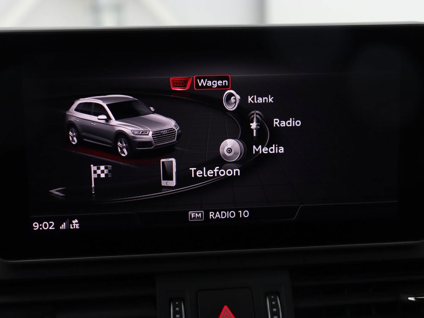 Audi Q5 55 TFSIe quattro S edition | Panoramadak | Carplay | Stoelverwarming | Trekhaak | Adaptive cruise | 20'' | Leder/Alcantara | Camera | Navigatie | DAB | Virtual Cockpit | Full LED | S Line | PHEV | Plug In