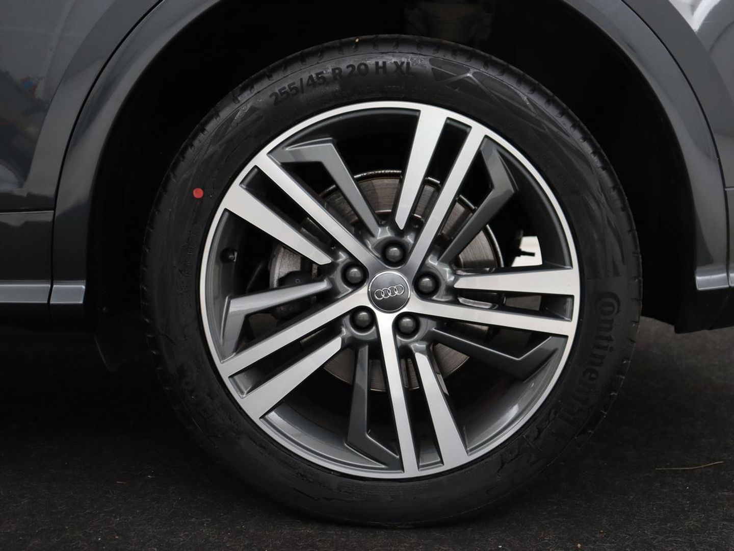 Audi Q5 55 TFSIe quattro S edition | Panoramadak | Carplay | Stoelverwarming | Trekhaak | Adaptive cruise | 20'' | Leder/Alcantara | Camera | Navigatie | DAB | Virtual Cockpit | Full LED | S Line | PHEV | Plug In