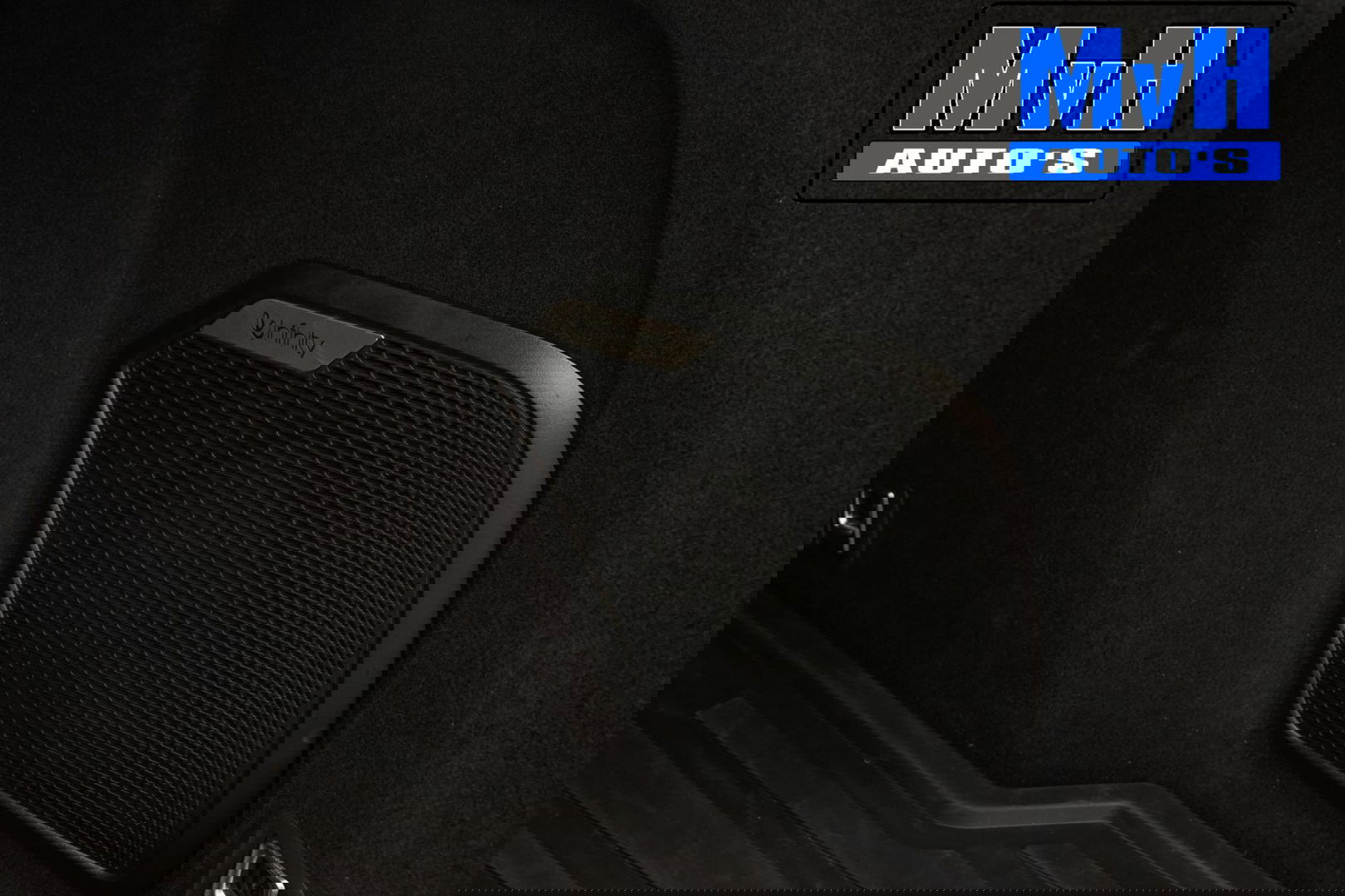 Lynk & Co 01 1.5 Hybride|LEER|FULL BLACK XL|ZWARTE.HEMEL|NAP