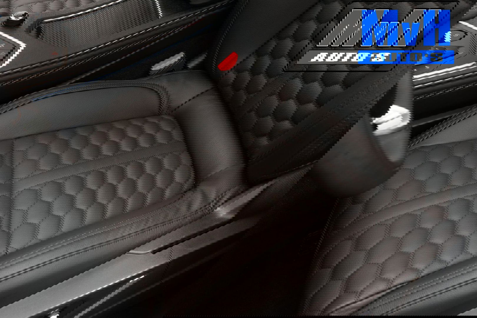 Lynk & Co 01 1.5 Hybride|LEER|FULL BLACK XL|ZWARTE.HEMEL|NAP