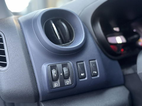 Opel Vivaro 1.6 CDTI L2H1 Sport AIRCO / CRUISE CONTROLE / NAVI / IMPERIAL / EURO 6