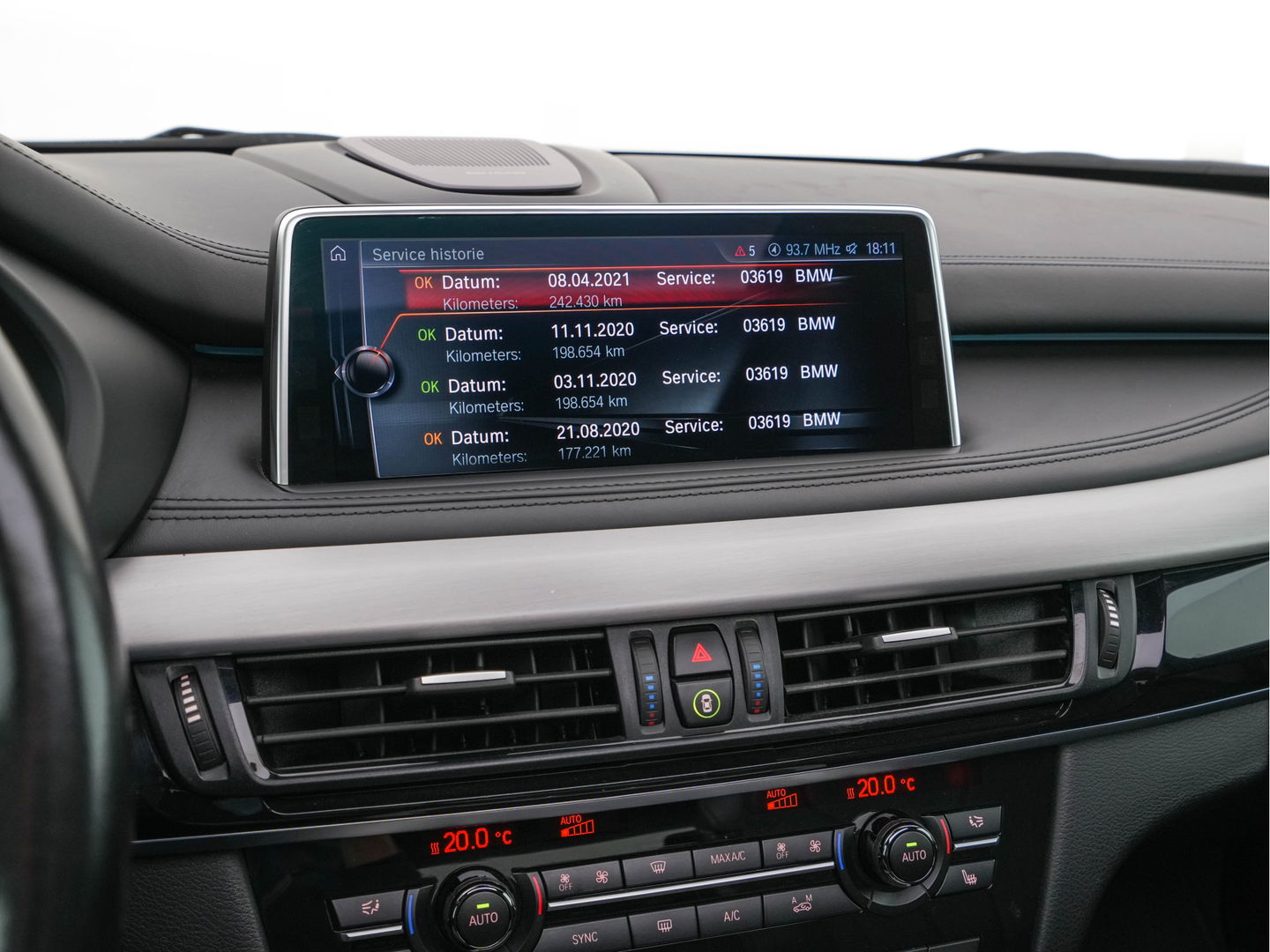 BMW X5 M50d M-Aerodinamica Aut. *PANO | HEAD-UP | LUXURY-LEATHER | ADAPTIVE-CRUISE | SOFT-CLOSE | BANG&OLUFSEN | TOP-VIEW | BLINDSPOT | NIGHT-VISION | MEMORY-PACK | DIGI-COCKPIT | HEATED-COMFORTSEATS | NAVI-FULLMAP |