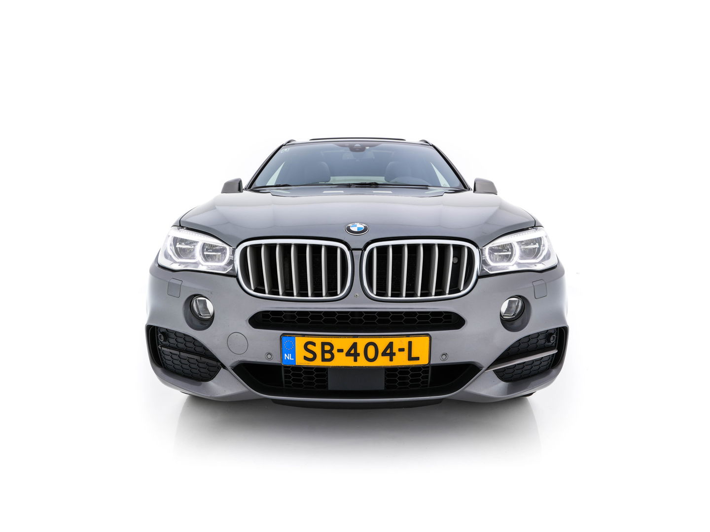 BMW X5 M50d M-Aerodinamica Aut. *PANO | HEAD-UP | LUXURY-LEATHER | ADAPTIVE-CRUISE | SOFT-CLOSE | BANG&OLUFSEN | TOP-VIEW | BLINDSPOT | NIGHT-VISION | MEMORY-PACK | DIGI-COCKPIT | HEATED-COMFORTSEATS | NAVI-FULLMAP |