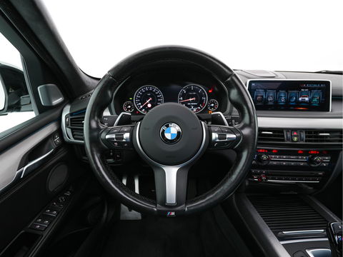 BMW X5 M50d M-Aerodinamica Aut. *PANO | HEAD-UP | LUXURY-LEATHER | ADAPTIVE-CRUISE | SOFT-CLOSE | BANG&OLUFSEN | TOP-VIEW | BLINDSPOT | NIGHT-VISION | MEMORY-PACK | DIGI-COCKPIT | HEATED-COMFORTSEATS | NAVI-FULLMAP |