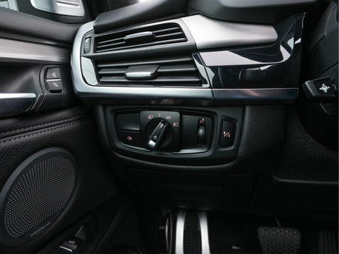 BMW X5 M50d M-Aerodinamica Aut. *PANO | HEAD-UP | LUXURY-LEATHER | ADAPTIVE-CRUISE | SOFT-CLOSE | BANG&OLUFSEN | TOP-VIEW | BLINDSPOT | NIGHT-VISION | MEMORY-PACK | DIGI-COCKPIT | HEATED-COMFORTSEATS | NAVI-FULLMAP |