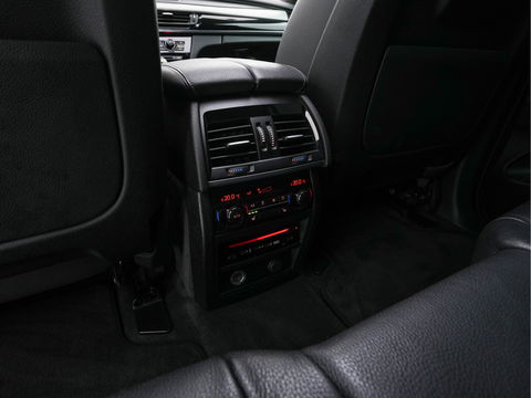 BMW X5 M50d M-Aerodinamica Aut. *PANO | HEAD-UP | LUXURY-LEATHER | ADAPTIVE-CRUISE | SOFT-CLOSE | BANG&OLUFSEN | TOP-VIEW | BLINDSPOT | NIGHT-VISION | MEMORY-PACK | DIGI-COCKPIT | HEATED-COMFORTSEATS | NAVI-FULLMAP |
