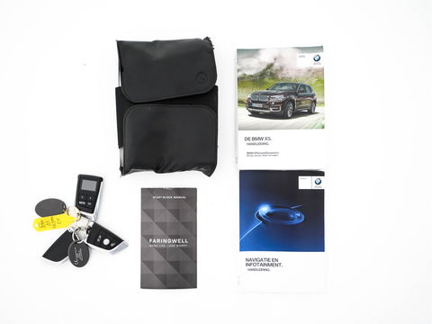 BMW X5 M50d M-Aerodinamica Aut. *PANO | HEAD-UP | LUXURY-LEATHER | ADAPTIVE-CRUISE | SOFT-CLOSE | BANG&OLUFSEN | TOP-VIEW | BLINDSPOT | NIGHT-VISION | MEMORY-PACK | DIGI-COCKPIT | HEATED-COMFORTSEATS | NAVI-FULLMAP |