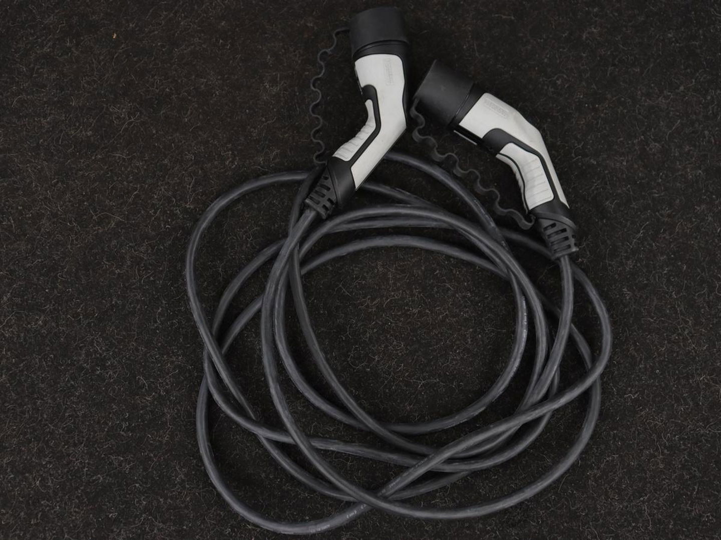 Peugeot 308 1.6 PHEV Active Pack Business | Stoelverwarming | Half leder | Sportstoelen | Carplay | Parkeerhulp | Full LED | Climate control | Bluetooth | Cruise control | Plug In