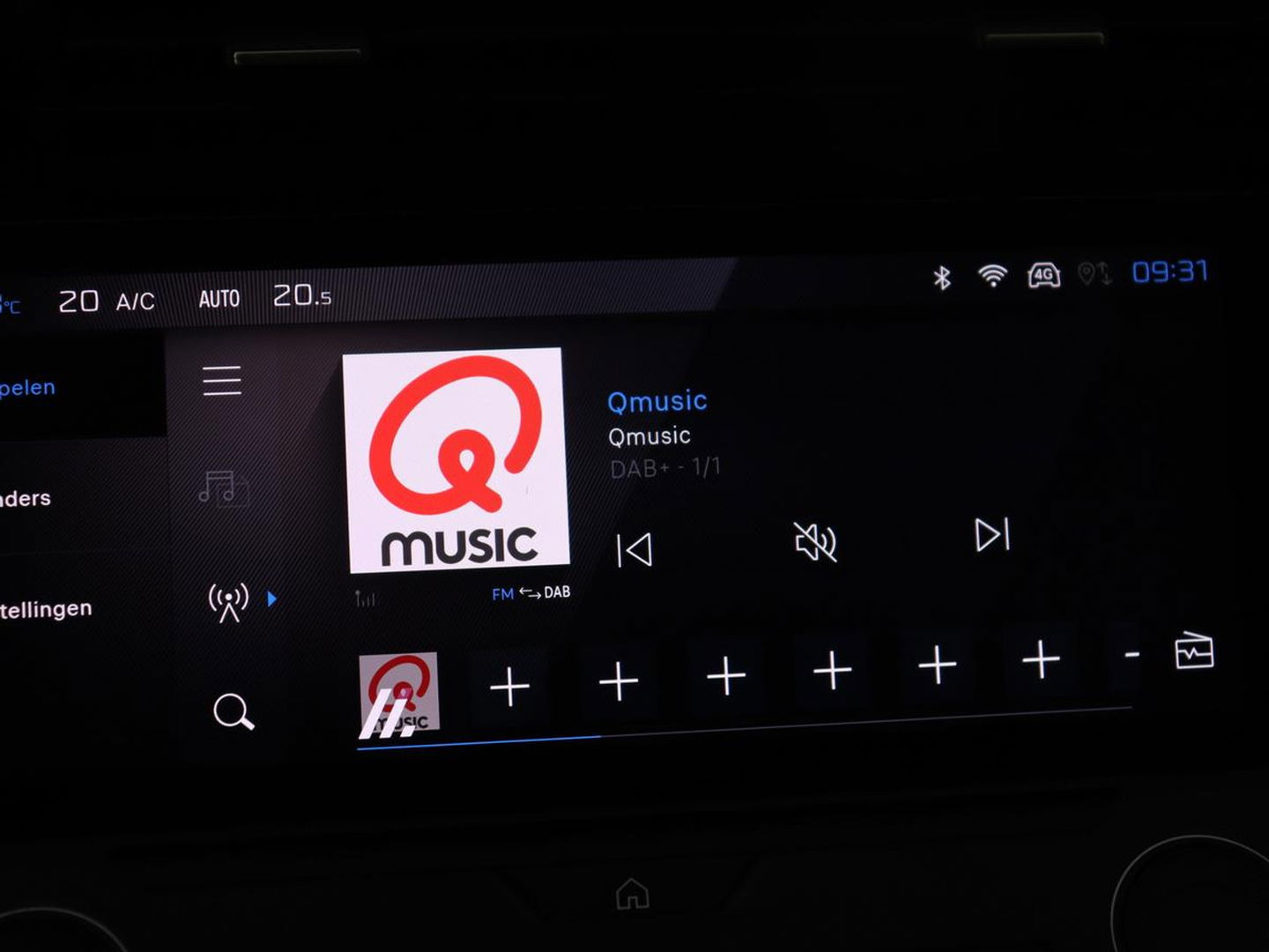 Peugeot 308 1.6 PHEV Active Pack Business | Stoelverwarming | Half leder | Sportstoelen | Carplay | Parkeerhulp | Full LED | Climate control | Bluetooth | Cruise control | Plug In