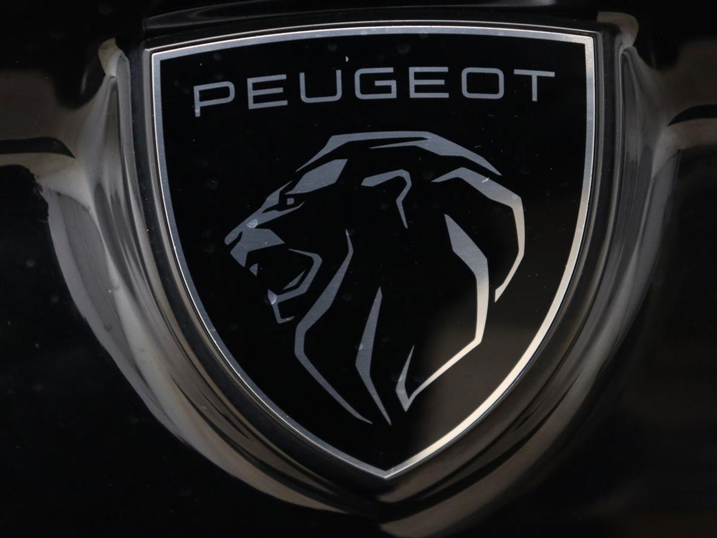 Peugeot 308 1.6 PHEV Active Pack Business | Stoelverwarming | Half leder | Sportstoelen | Carplay | Parkeerhulp | Full LED | Climate control | Bluetooth | Cruise control | Plug In