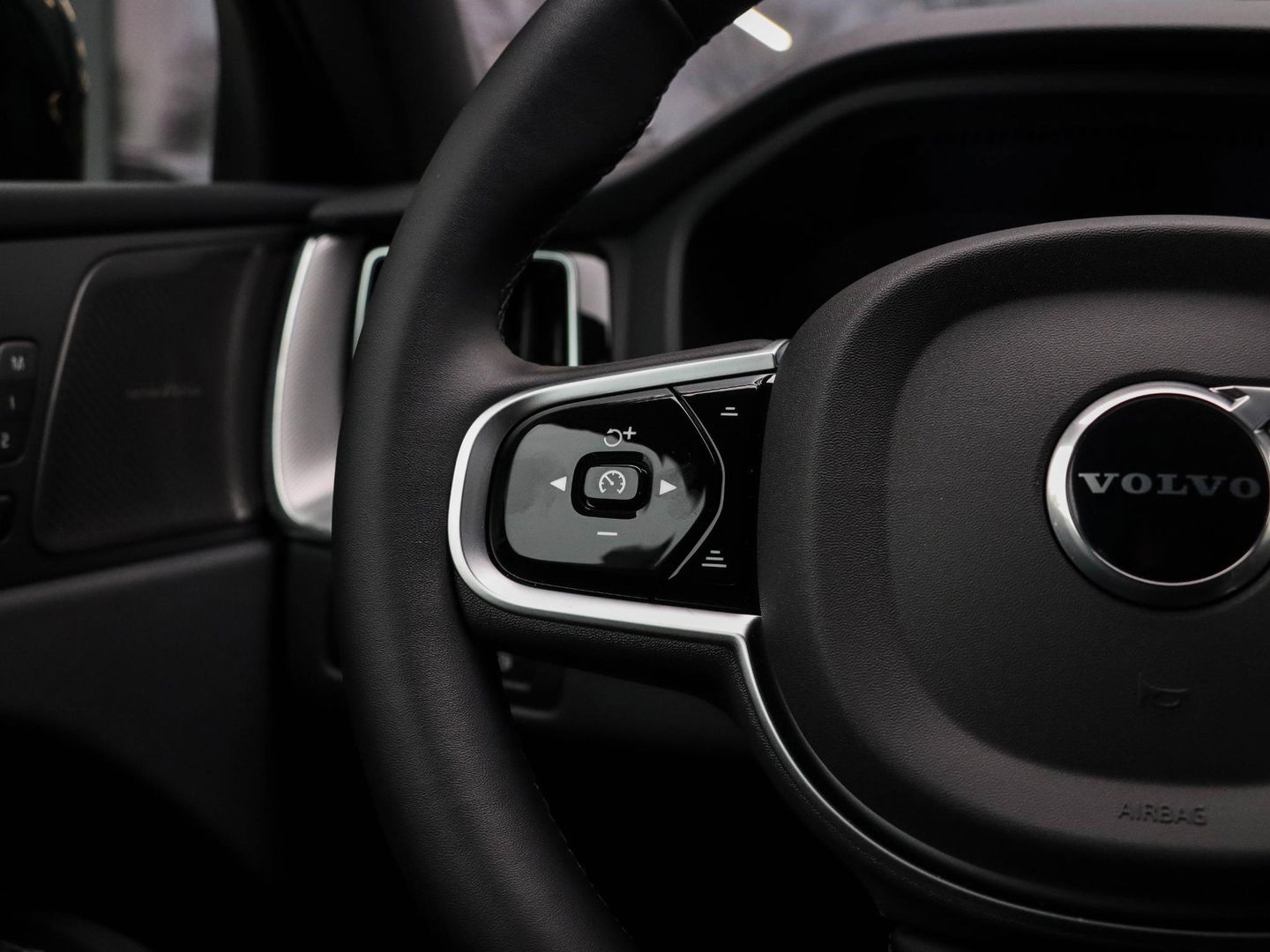 Volvo XC60 T6 AWD Plus Dark MY2026 360 | 21 inch | Harman Kardon