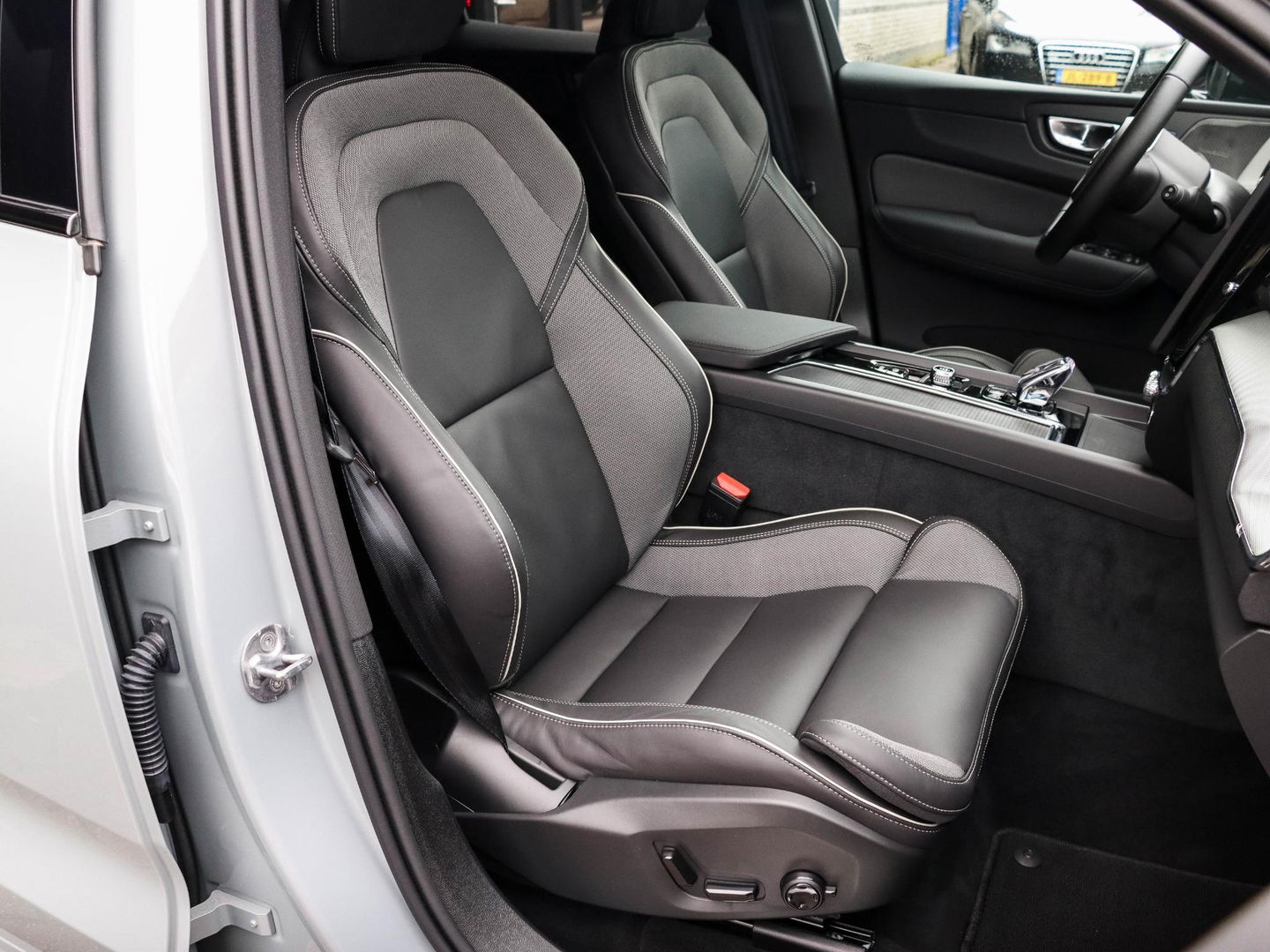 Volvo XC60 T6 AWD Plus Dark MY2026 360 | 21 inch | Harman Kardon