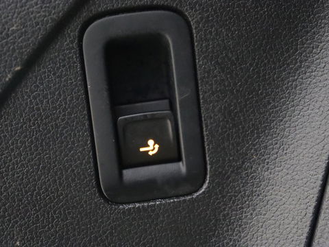 Volkswagen Tiguan 1.4 TSI eHybrid R-Line | Panoramadak | Trekhaak | Head-Up | Stoelverwarming | Adaptive cruise | Camera | Carplay | Matrix LED | Navigatie | 19'' | Virtual Cockpit | PHEV | Plug In