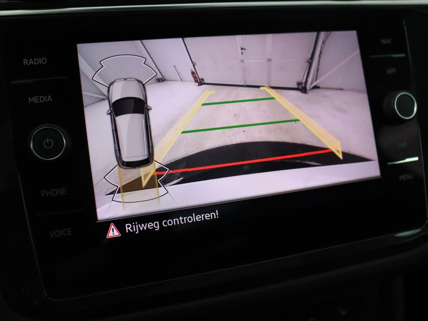 Volkswagen Tiguan 1.4 TSI eHybrid R-Line | Panoramadak | Trekhaak | Head-Up | Stoelverwarming | Adaptive cruise | Camera | Carplay | Matrix LED | Navigatie | 19'' | Virtual Cockpit | PHEV | Plug In