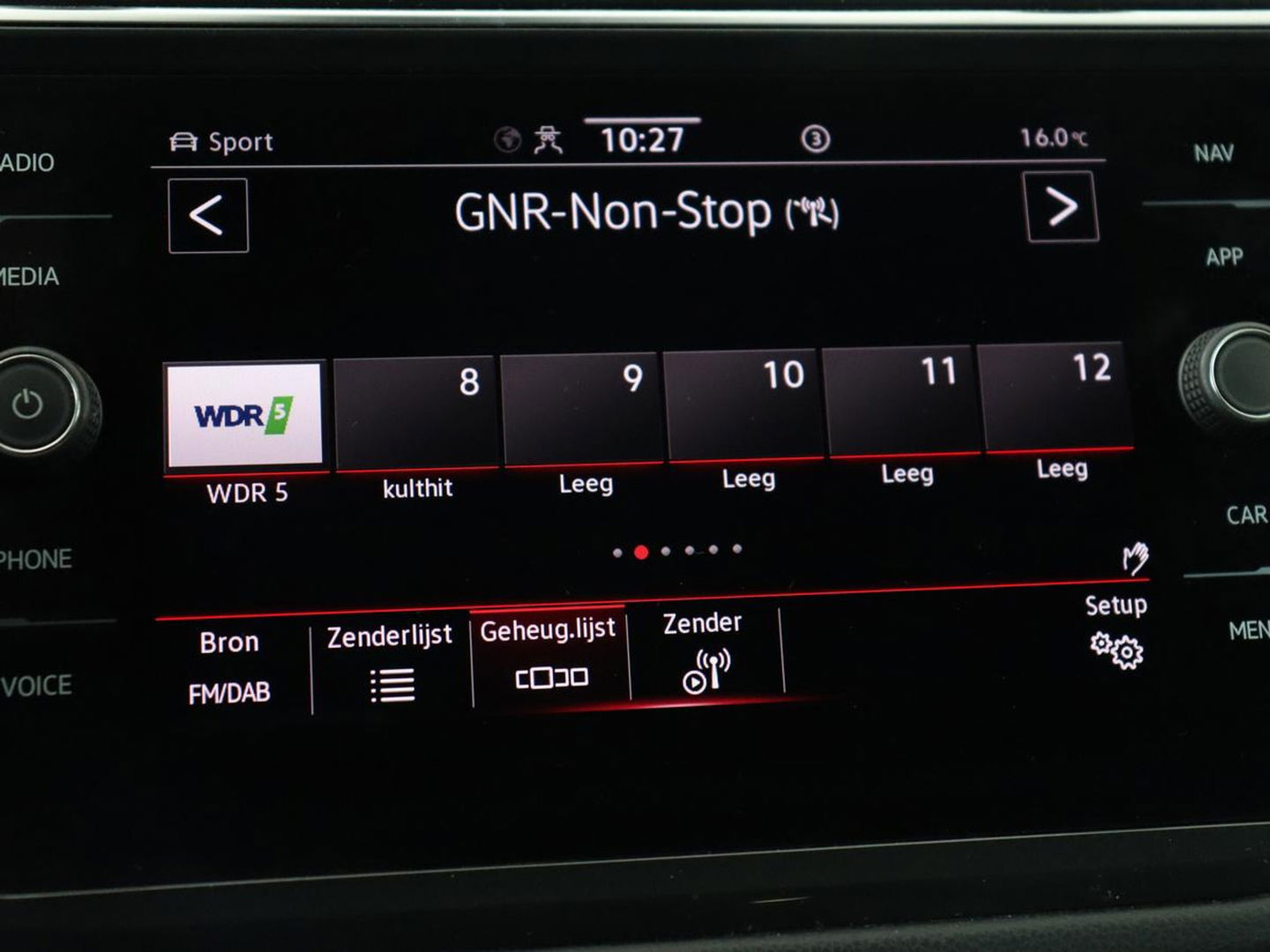 Volkswagen Tiguan 1.4 TSI eHybrid R-Line | Panoramadak | Trekhaak | Head-Up | Stoelverwarming | Adaptive cruise | Camera | Carplay | Matrix LED | Navigatie | 19'' | Virtual Cockpit | PHEV | Plug In