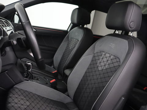 Volkswagen Tiguan 1.4 TSI eHybrid R-Line | Panoramadak | Trekhaak | Head-Up | Stoelverwarming | Adaptive cruise | Camera | Carplay | Matrix LED | Navigatie | 19'' | Virtual Cockpit | PHEV | Plug In