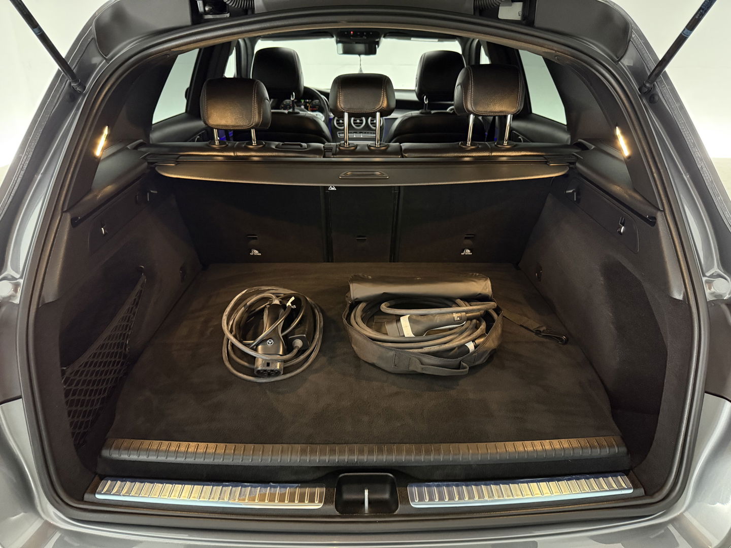 Mercedes-Benz GLC 300de 4MATIC Business Solution AMG | SOH 92% | Pano | Sfeerverl. | Camera | Virtual | Carplay | Trekh. | Keyless