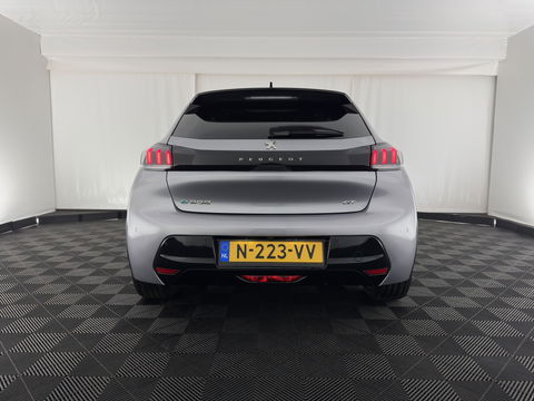 Peugeot e-208 EV GT Pack 50 kWh [ 3-Fase ] (INCL-BTW) (INCL-BTW) *FULL-LED | DIGI-COCKPIT | BLINDSPOT | CAMERA | LEATHER-ALCANTARA | AMBIENT-LIGHT | NAVI-FULLMAP | LANE-ASSIST | KEYLESS | DAB | CCS-FASTLOADER | HEATED-SPORTSEATS | 17'