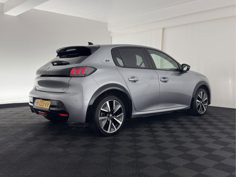 Peugeot e-208 EV GT Pack 50 kWh [ 3-Fase ] (INCL-BTW) (INCL-BTW) *FULL-LED | DIGI-COCKPIT | BLINDSPOT | CAMERA | LEATHER-ALCANTARA | AMBIENT-LIGHT | NAVI-FULLMAP | LANE-ASSIST | KEYLESS | DAB | CCS-FASTLOADER | HEATED-SPORTSEATS | 17'