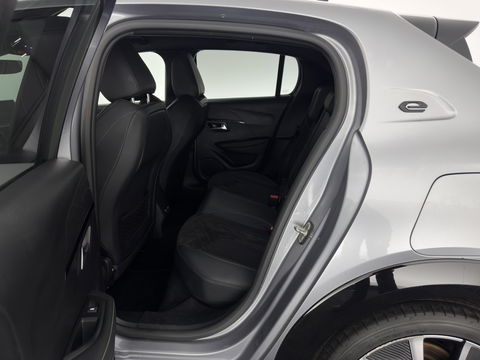 Peugeot e-208 EV GT Pack 50 kWh [ 3-Fase ] (INCL-BTW) (INCL-BTW) *FULL-LED | DIGI-COCKPIT | BLINDSPOT | CAMERA | LEATHER-ALCANTARA | AMBIENT-LIGHT | NAVI-FULLMAP | LANE-ASSIST | KEYLESS | DAB | CCS-FASTLOADER | HEATED-SPORTSEATS | 17'