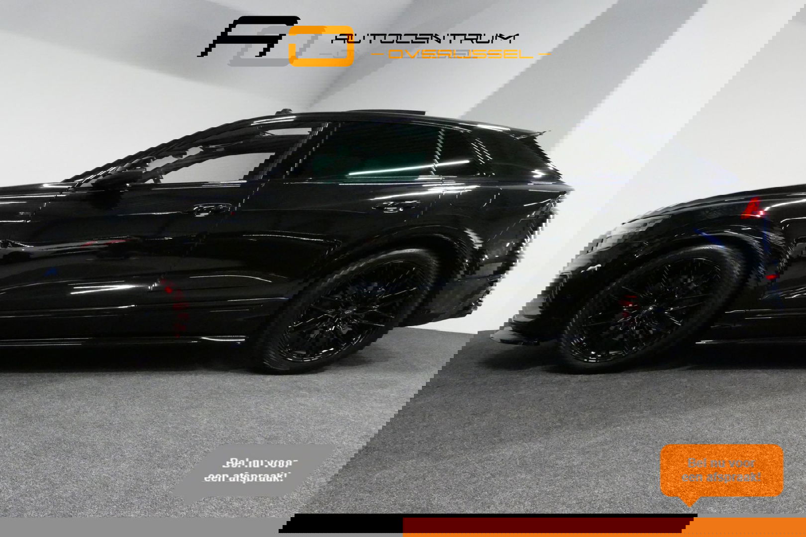 Audi Q8 55 TFSI e quattro Pro Line S / RSQ8 Diffuser / RSQ8 Grill / Maxton Design Bodykit V.2 / Panoramadak / RS Sportstoelen / Elektr. verstelbare voorstoelen + memory / Sport Luchtvering / Matrix LED / Ambienteverlichting plus / Apple Carplay - Android Auto / B