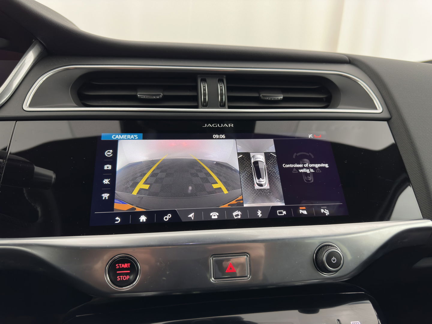 Jaguar I-PACE EV400 HSE 90 kWh (INCL-BTW) *PANO | LUXURY-LEATHER | FULL-LED | MERIDIAN-AUDIO | TOP-VIEW | MEMORY-PACK | BLIND-SPOT | DIGI-COCKPIT | KEYLESS | DAB+ | NAVI-FULLMAP | ECC | HEATED-COMFORTSEATS | PDC | CRUISE |