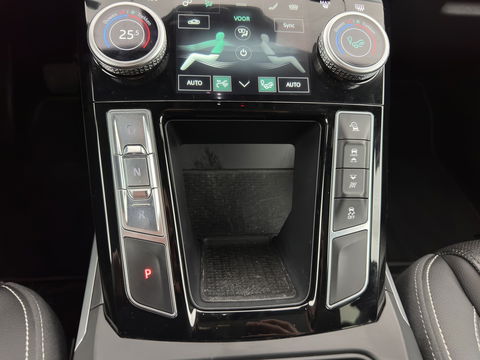 Jaguar I-PACE EV400 HSE 90 kWh (INCL-BTW) *PANO | LUXURY-LEATHER | FULL-LED | MERIDIAN-AUDIO | TOP-VIEW | MEMORY-PACK | BLIND-SPOT | DIGI-COCKPIT | KEYLESS | DAB+ | NAVI-FULLMAP | ECC | HEATED-COMFORTSEATS | PDC | CRUISE |