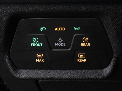 CUPRA Formentor 1.4 eHybrid | Stoelverwarming | Carplay | Adaptive cruise | Sfeerverlichting | Navigatie | Keyless | Stuurverwarming | Full LED | PHEV | Plug In