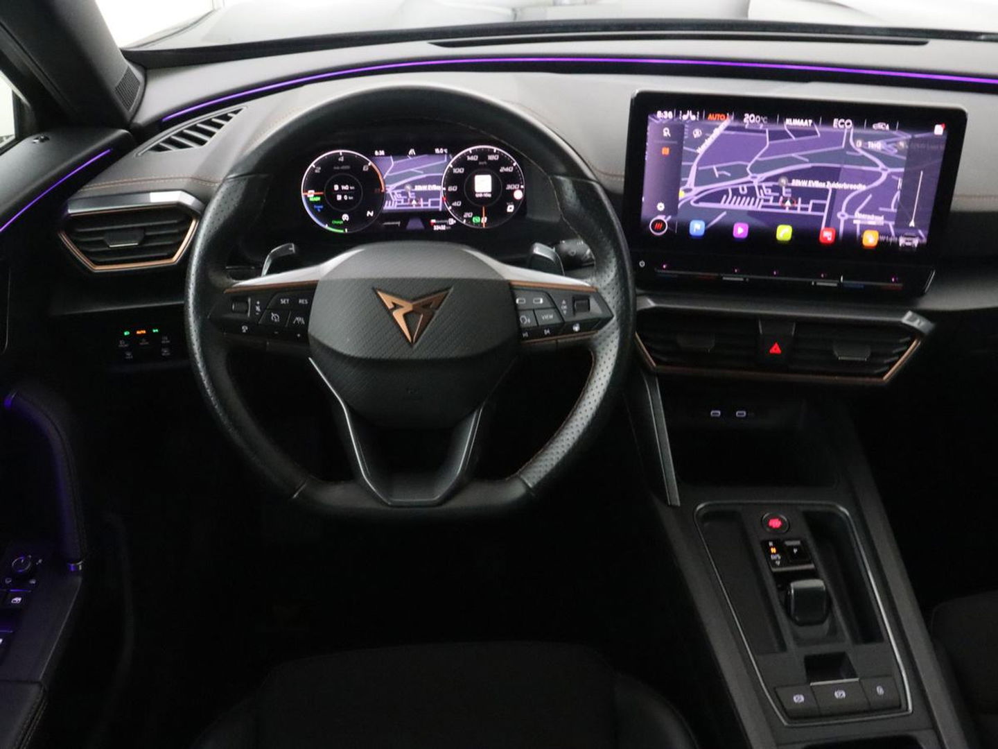 CUPRA Formentor 1.4 eHybrid | Stoelverwarming | Carplay | Adaptive cruise | Sfeerverlichting | Navigatie | Keyless | Stuurverwarming | Full LED | PHEV | Plug In