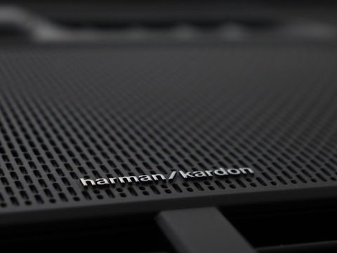 Polestar 2 Long Range Dual Motor Launch Edition 78kWh | Panoramadak | Trekhaak | 360 Camera | Achterbankverwarming | Adaptive cruise | Carplay | Camera | Stoelverwarming | Keyless