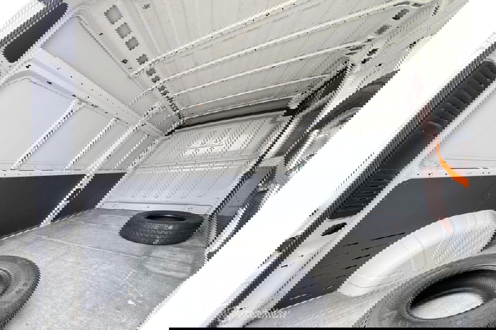 Peugeot Boxer Bestel 335 2.0 BlueHDI L3H2 Pro | Camera | Camper | Trekhaak | Airco | Cruise | Mistlampen |