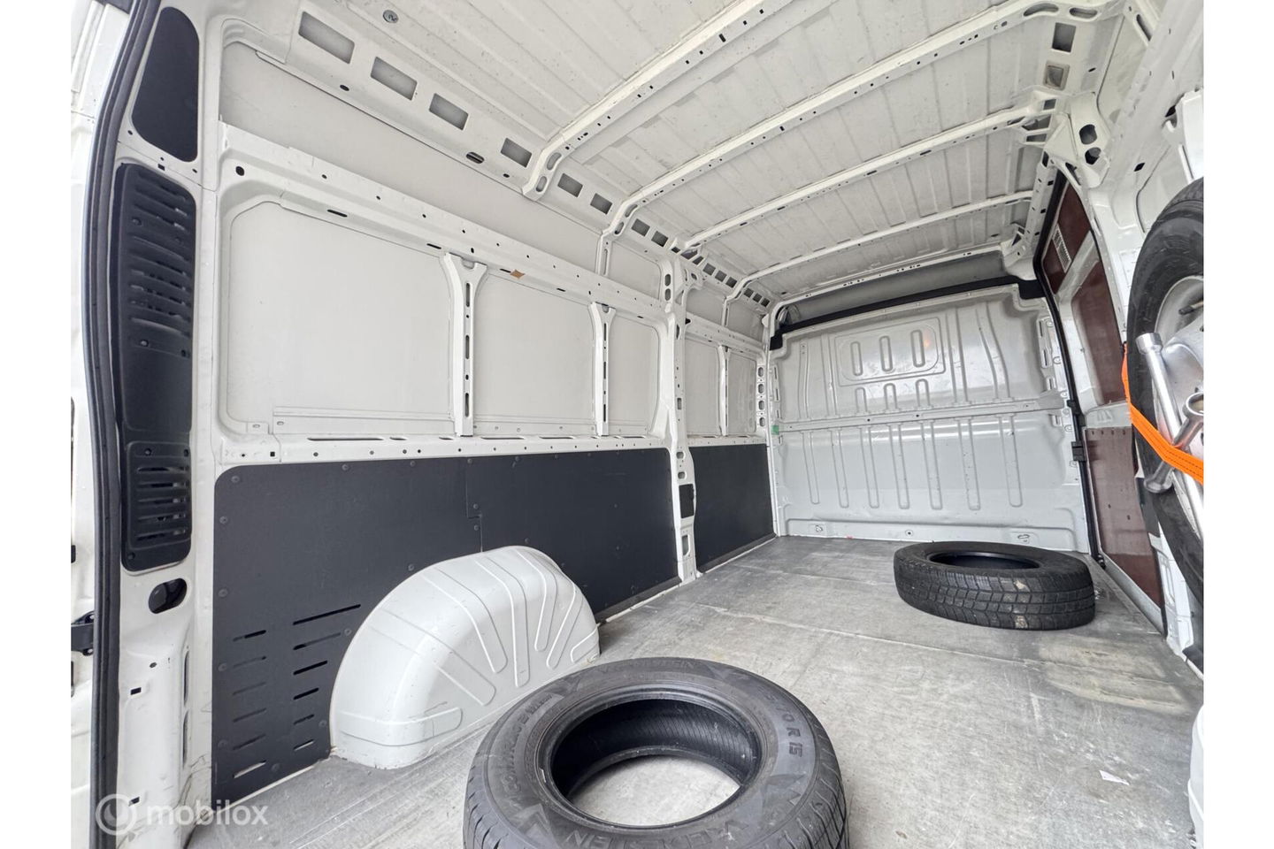 Peugeot Boxer Bestel 335 2.0 BlueHDI L3H2 Pro | Camera | Camper | Trekhaak | Airco | Cruise | Mistlampen |