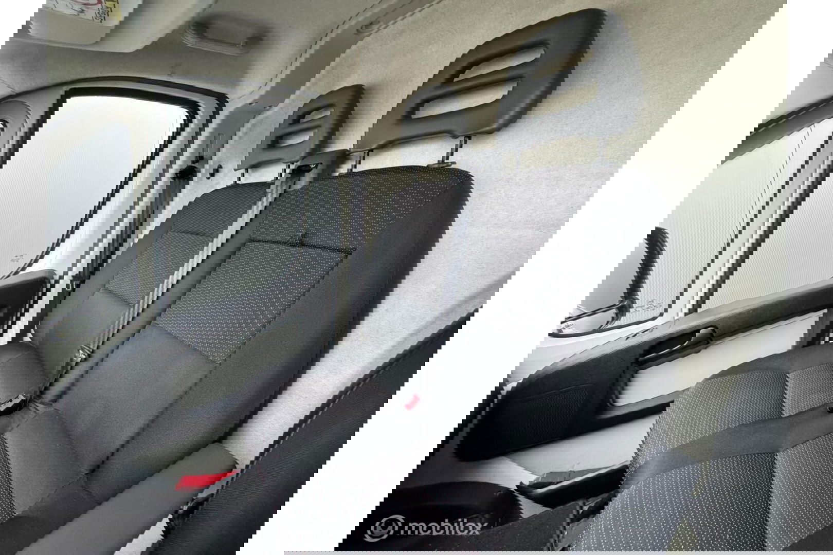 Peugeot Boxer Bestel 335 2.0 BlueHDI L3H2 Pro | Camera | Camper | Trekhaak | Airco | Cruise | Mistlampen |