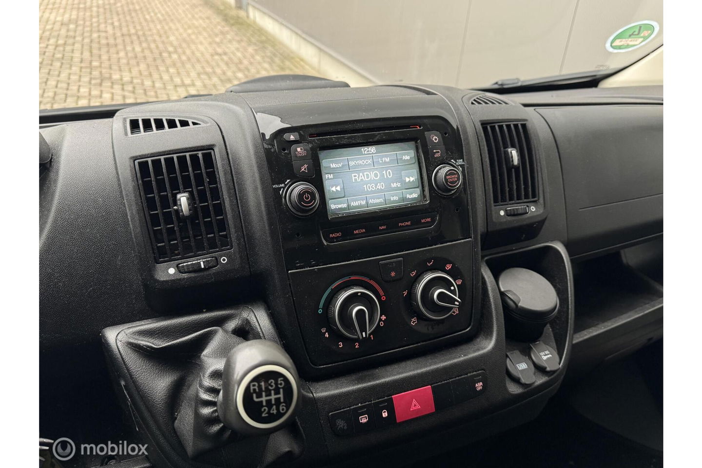 Peugeot Boxer Bestel 335 2.0 BlueHDI L3H2 Pro | Camera | Camper | Trekhaak | Airco | Cruise | Mistlampen |