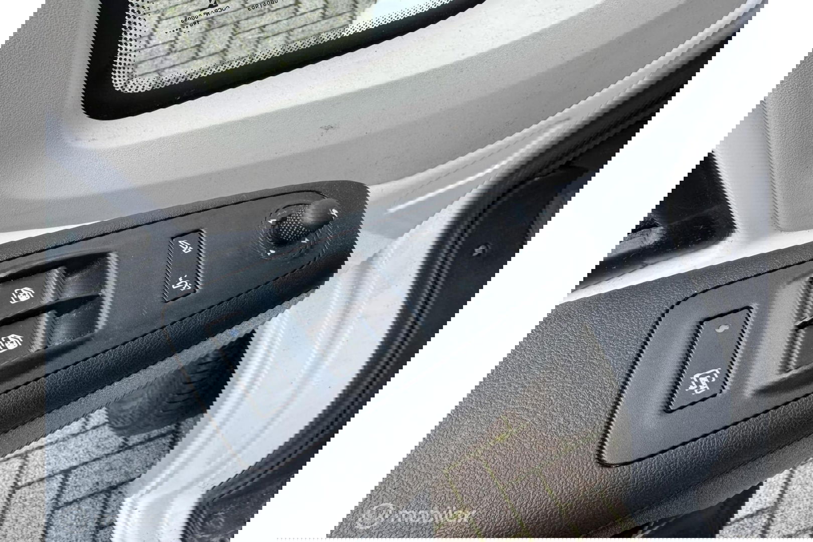 Peugeot Boxer Bestel 335 2.0 BlueHDI L3H2 Pro | Camera | Camper | Trekhaak | Airco | Cruise | Mistlampen |