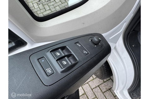 Peugeot Boxer Bestel 335 2.0 BlueHDI L3H2 Pro | Camera | Camper | Trekhaak | Airco | Cruise | Mistlampen |