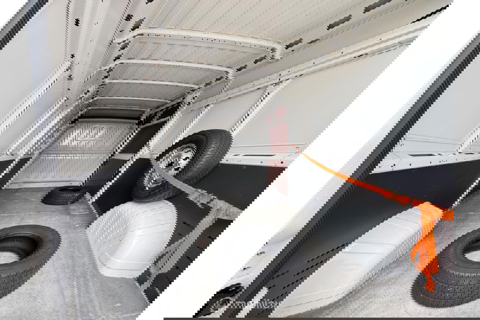 Peugeot Boxer Bestel 335 2.0 BlueHDI L3H2 Pro | Camera | Camper | Trekhaak | Airco | Cruise | Mistlampen |