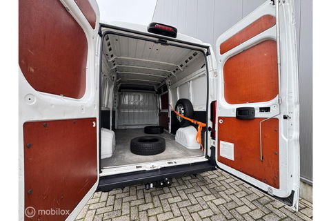 Peugeot Boxer Bestel 335 2.0 BlueHDI L3H2 Pro | Camera | Camper | Trekhaak | Airco | Cruise | Mistlampen |