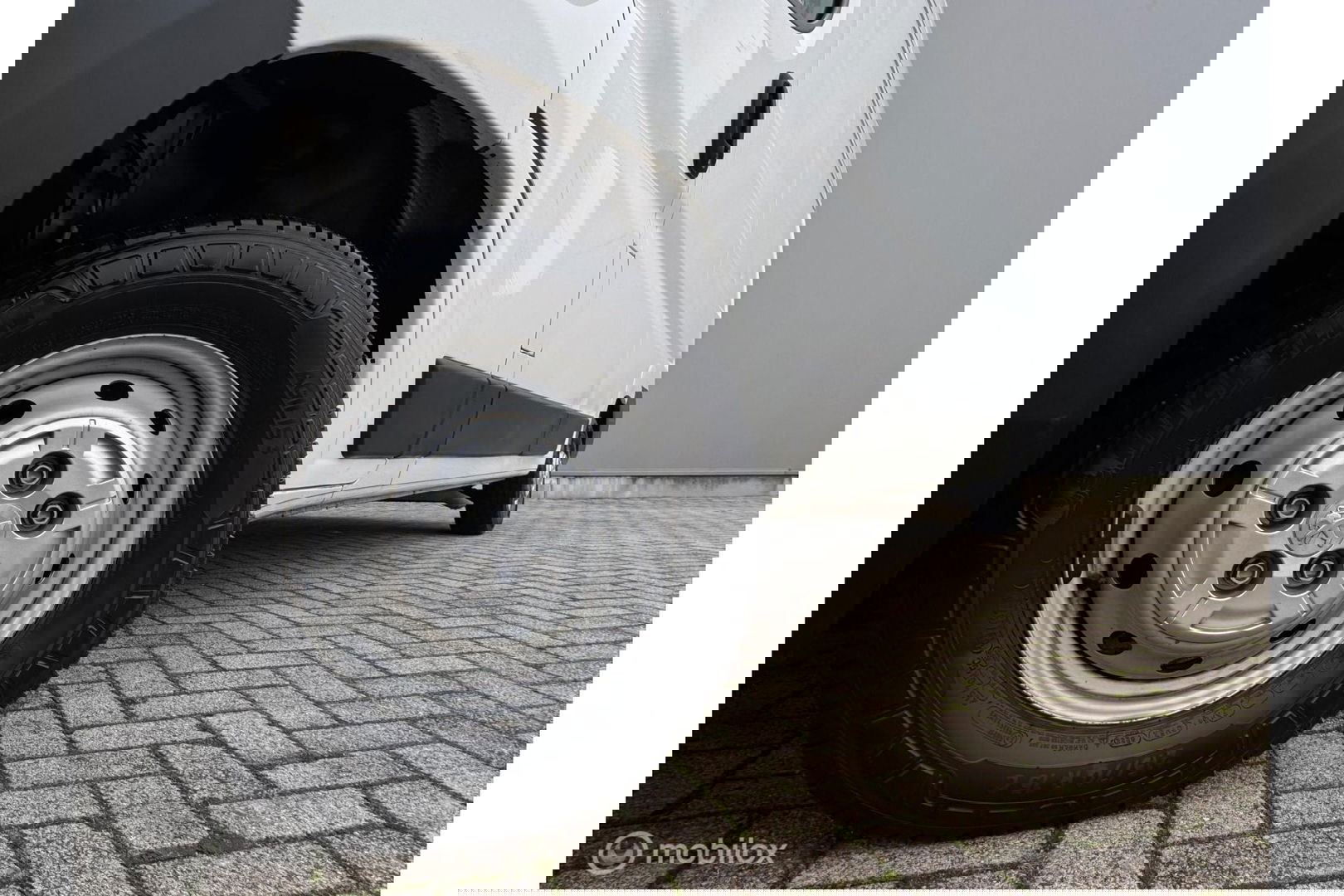 Peugeot Boxer Bestel 335 2.0 BlueHDI L3H2 Pro | Camera | Camper | Trekhaak | Airco | Cruise | Mistlampen |