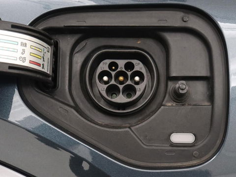 CUPRA Formentor 1.4 eHybrid VZ | 245pk | Trekhaak | Leder | Stoelverwarming | Camera | Carplay | Adaptive cruise | Memory | Keyless | 19'' | Full LED | Sportstoelen | PHEV | Plug In