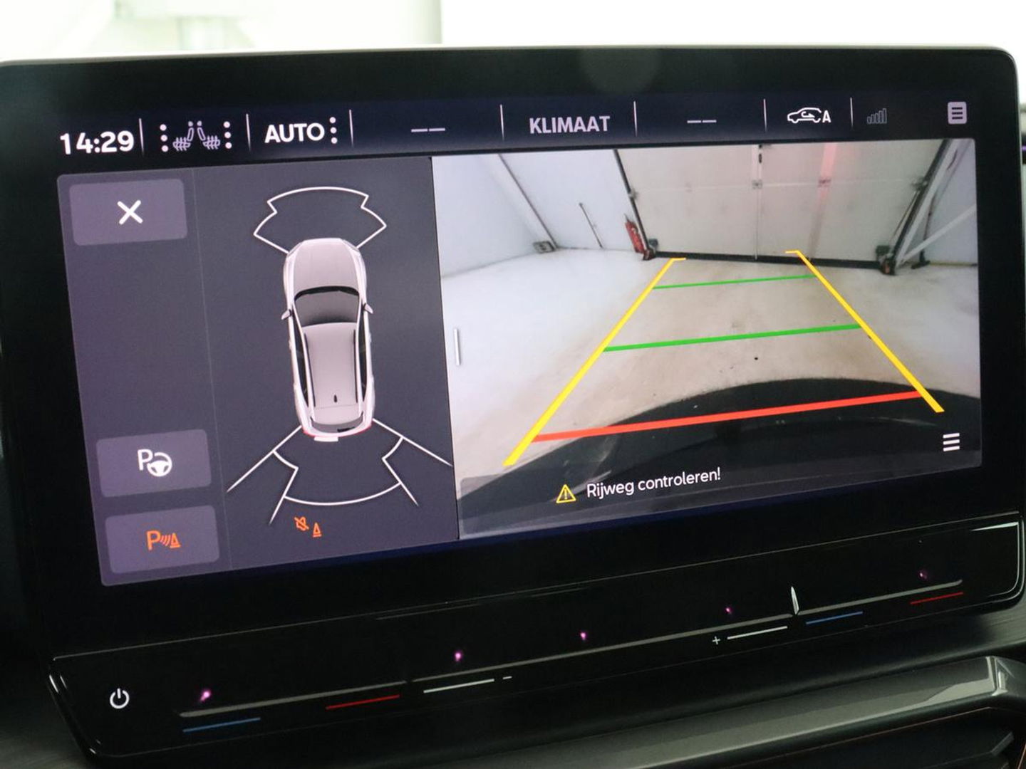 CUPRA Formentor 1.4 eHybrid VZ | 245pk | Trekhaak | Leder | Stoelverwarming | Camera | Carplay | Adaptive cruise | Memory | Keyless | 19'' | Full LED | Sportstoelen | PHEV | Plug In