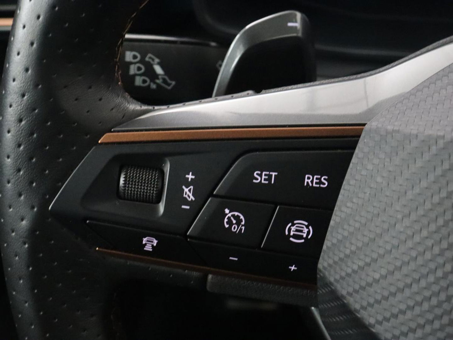 CUPRA Formentor 1.4 eHybrid VZ | 245pk | Trekhaak | Leder | Stoelverwarming | Camera | Carplay | Adaptive cruise | Memory | Keyless | 19'' | Full LED | Sportstoelen | PHEV | Plug In