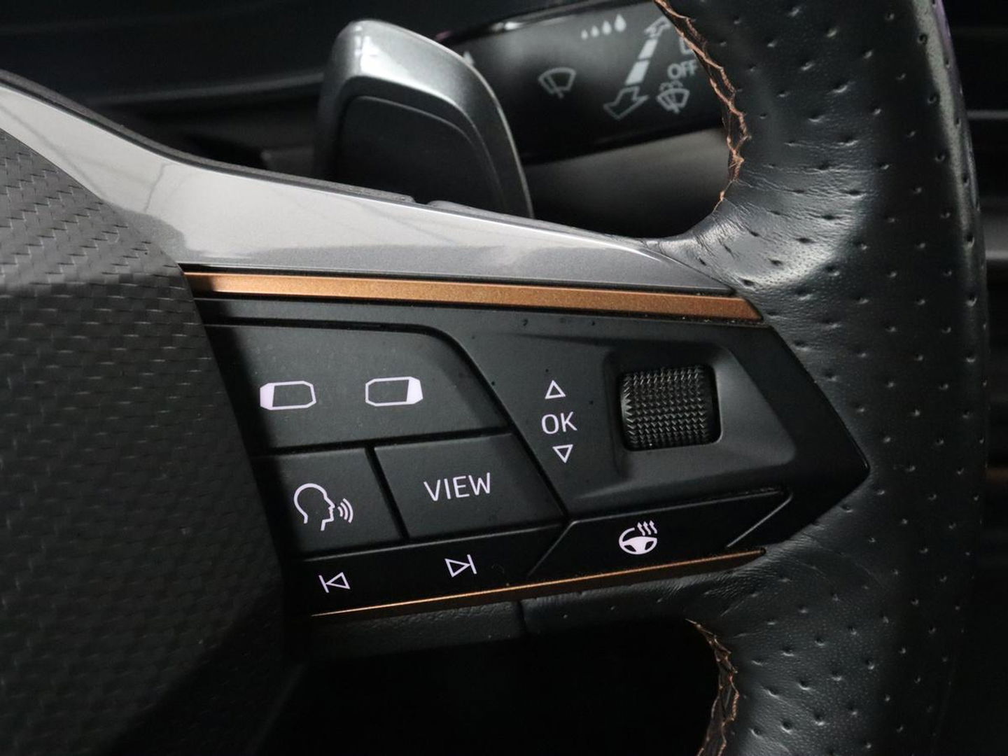 CUPRA Formentor 1.4 eHybrid VZ | 245pk | Trekhaak | Leder | Stoelverwarming | Camera | Carplay | Adaptive cruise | Memory | Keyless | 19'' | Full LED | Sportstoelen | PHEV | Plug In