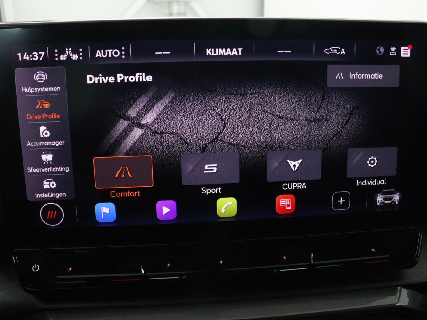 CUPRA Formentor 1.4 eHybrid VZ | 245pk | Trekhaak | Leder | Stoelverwarming | Camera | Carplay | Adaptive cruise | Memory | Keyless | 19'' | Full LED | Sportstoelen | PHEV | Plug In