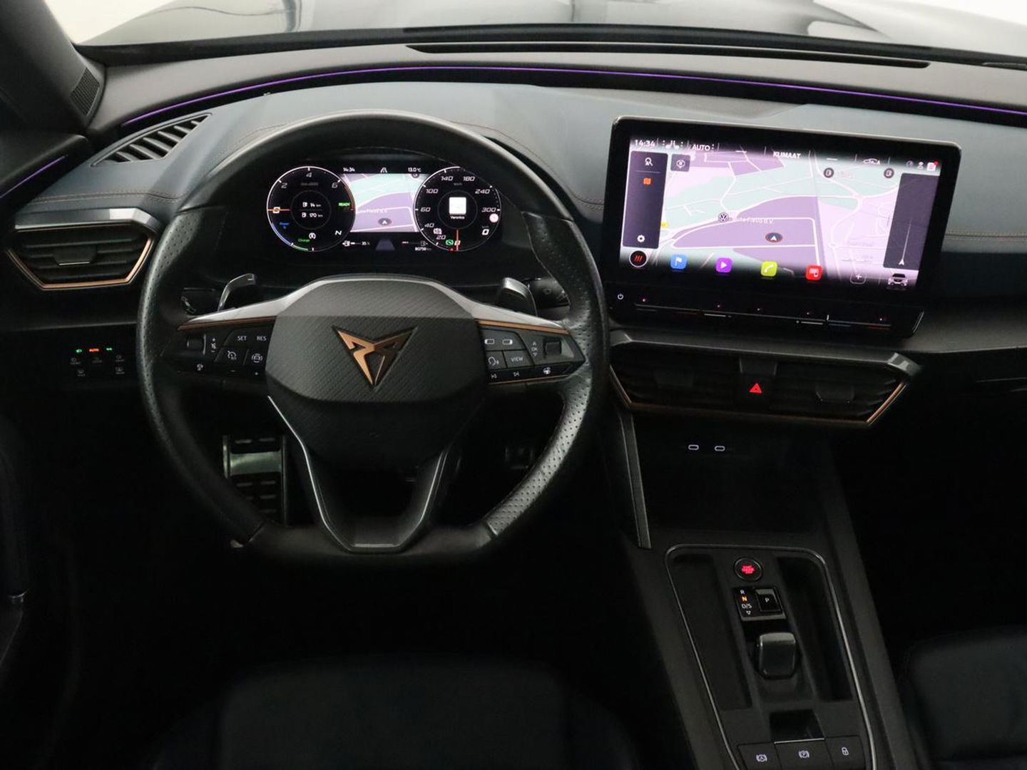 CUPRA Formentor 1.4 eHybrid VZ | 245pk | Trekhaak | Leder | Stoelverwarming | Camera | Carplay | Adaptive cruise | Memory | Keyless | 19'' | Full LED | Sportstoelen | PHEV | Plug In