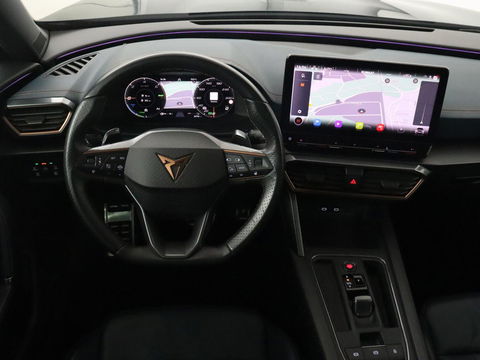 CUPRA Formentor 1.4 eHybrid VZ | 245pk | Trekhaak | Leder | Stoelverwarming | Camera | Carplay | Adaptive cruise | Memory | Keyless | 19'' | Full LED | Sportstoelen | PHEV | Plug In