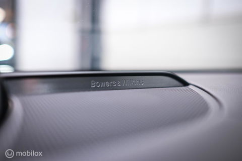Volvo S90 2.0 T8 AWD Inscription | Luchtvering | B&W audio | Stoelkoeling | Trekhaak | NL auto NAP | 20 inch | Massage | rijklaar |