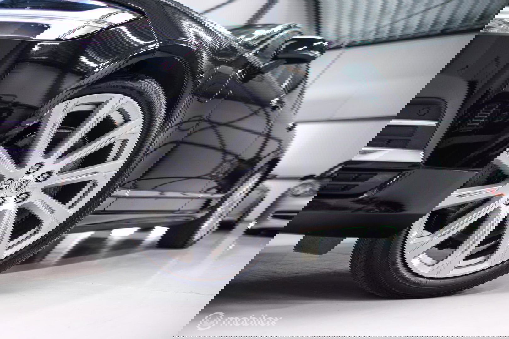 Volvo S90 2.0 T8 AWD Inscription | Luchtvering | B&W audio | Stoelkoeling | Trekhaak | NL auto NAP | 20 inch | Massage | rijklaar |