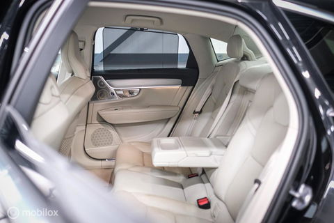 Volvo S90 2.0 T8 AWD Inscription | Luchtvering | B&W audio | Stoelkoeling | Trekhaak | NL auto NAP | 20 inch | Massage | rijklaar |